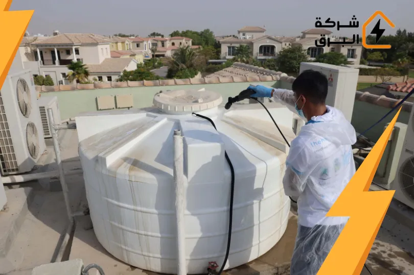 تنظيف خزانات المياه