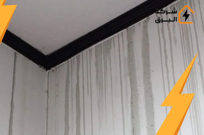 علامات تسرب المياه في المنزل
